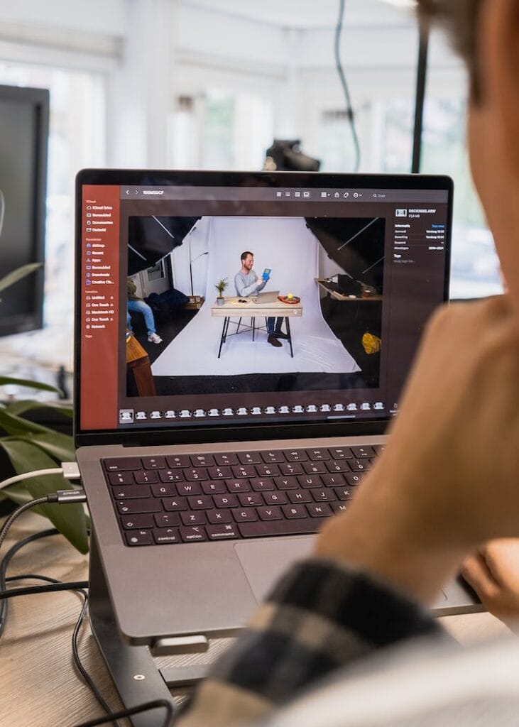 mini laptop screen 